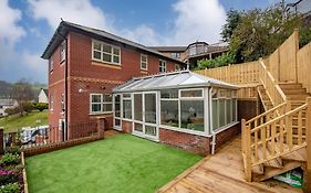Brook House 4A